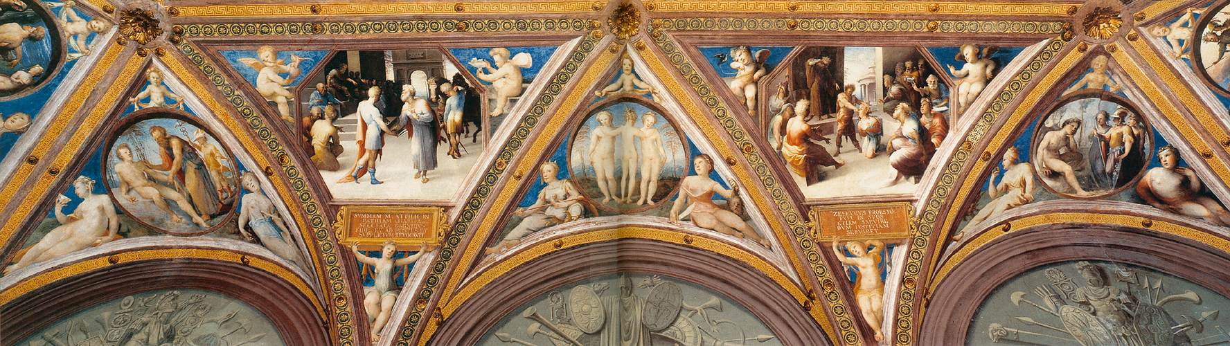 View of one of the long sides of the vault