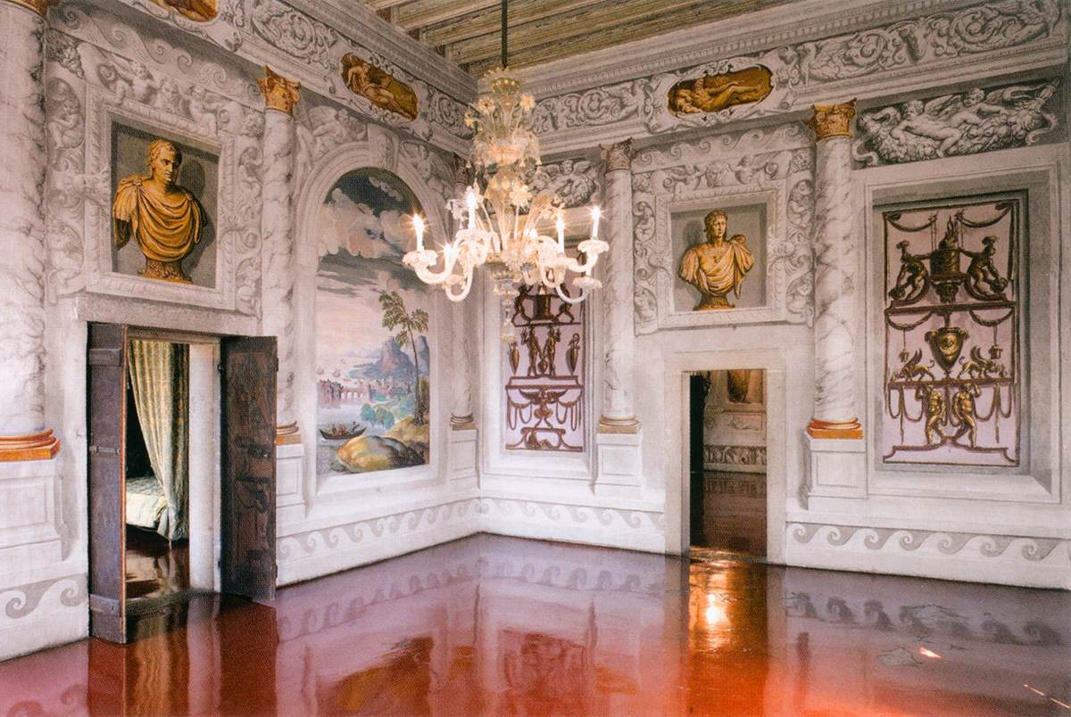 View of the Hall of the Caesars