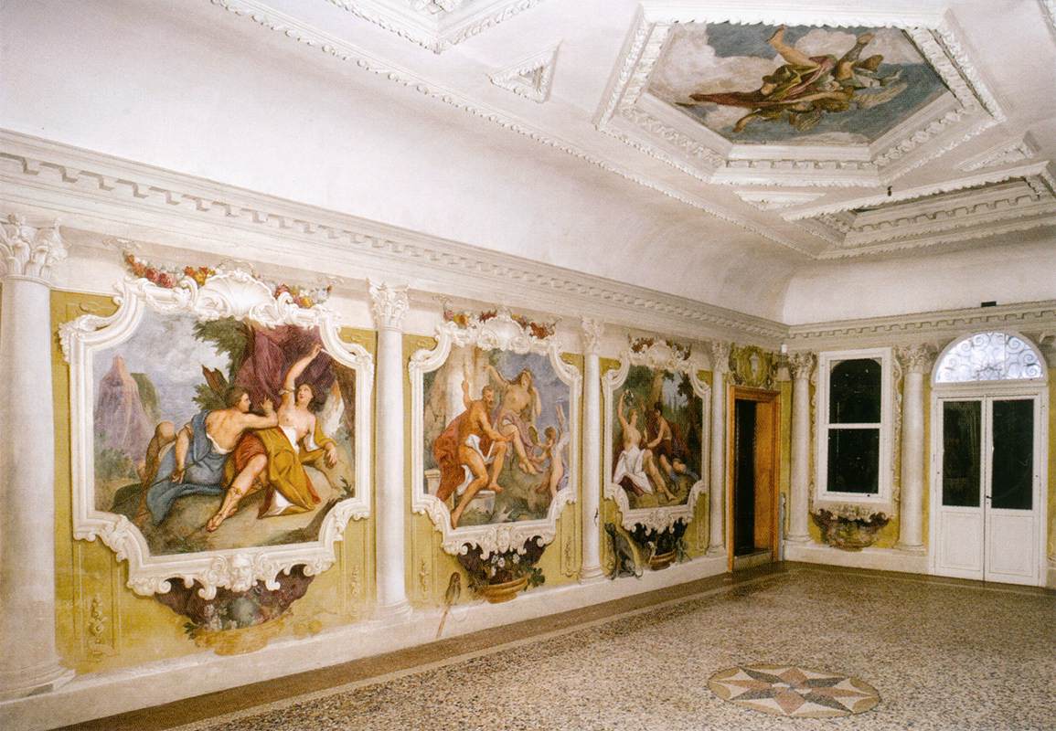 View of the entrance portego